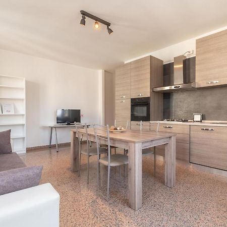 Appartamento Piazza Garibaldi - F&L Apartment Бреша Екстериор снимка