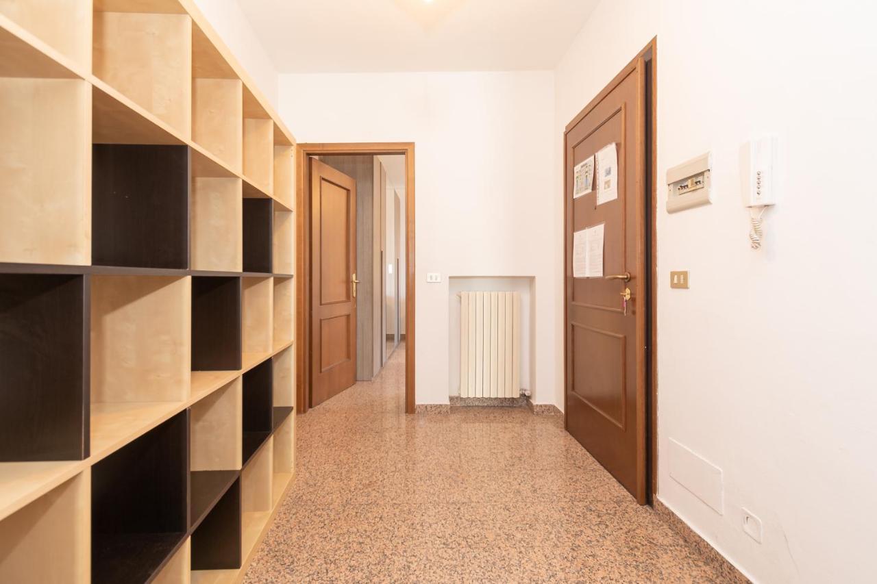 Appartamento Piazza Garibaldi - F&L Apartment Бреша Екстериор снимка