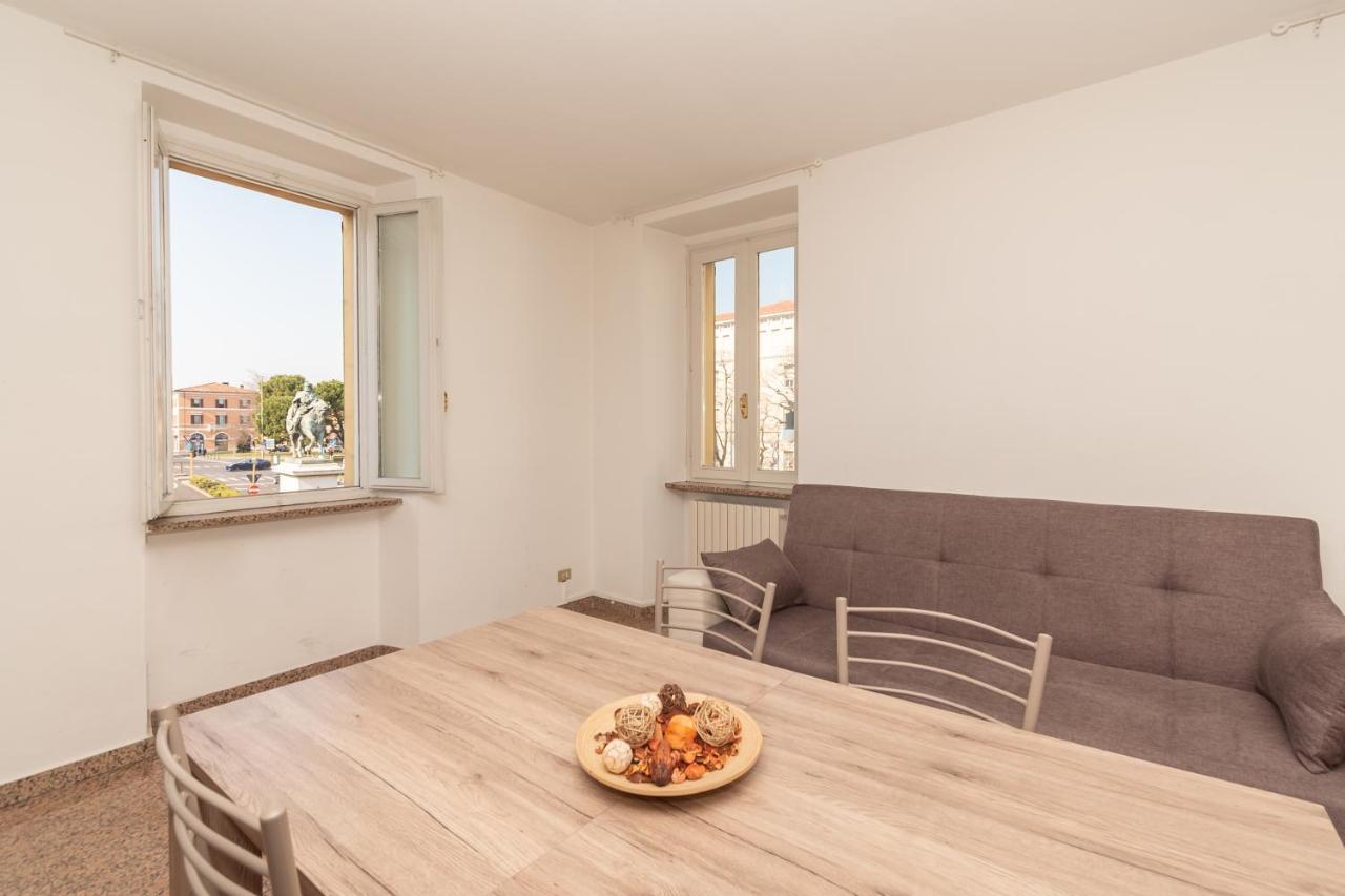 Appartamento Piazza Garibaldi - F&L Apartment Бреша Екстериор снимка