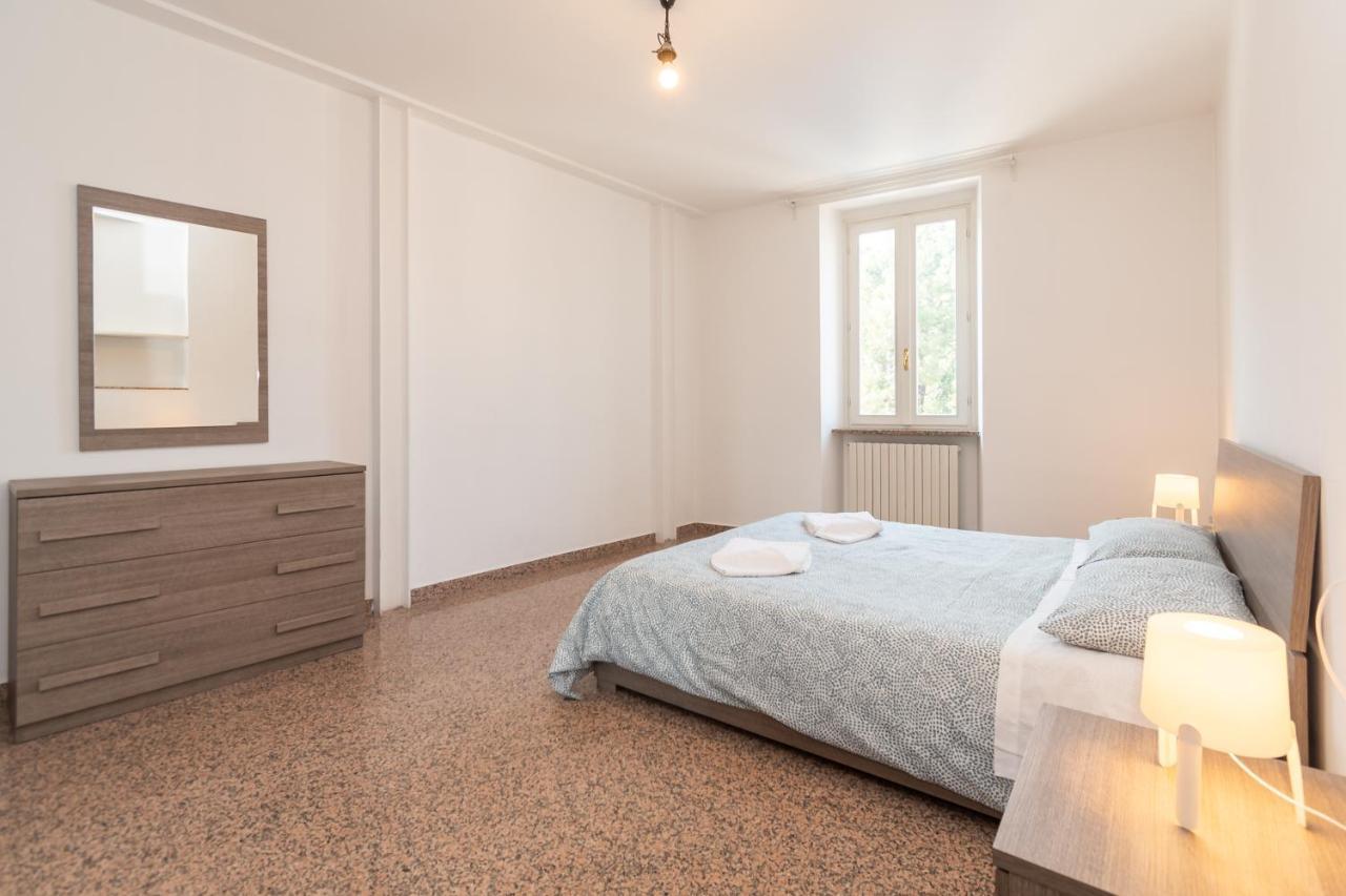 Appartamento Piazza Garibaldi - F&L Apartment Бреша Екстериор снимка