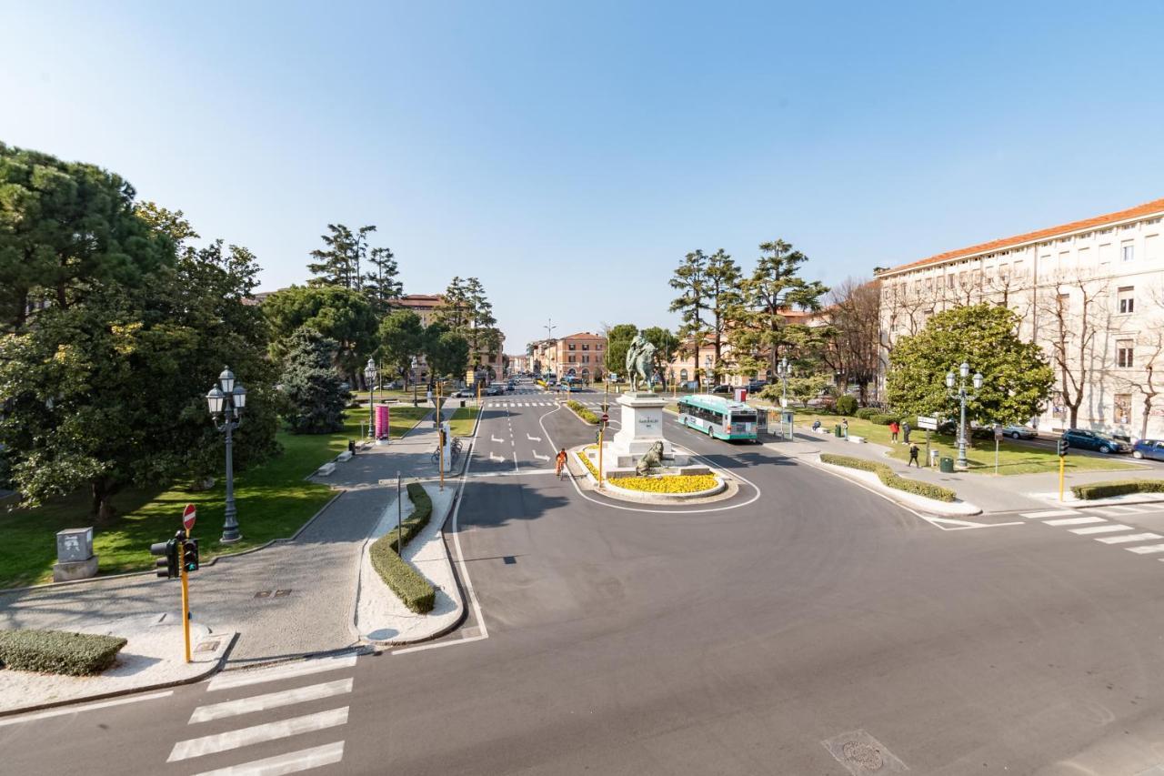Appartamento Piazza Garibaldi - F&L Apartment Бреша Екстериор снимка