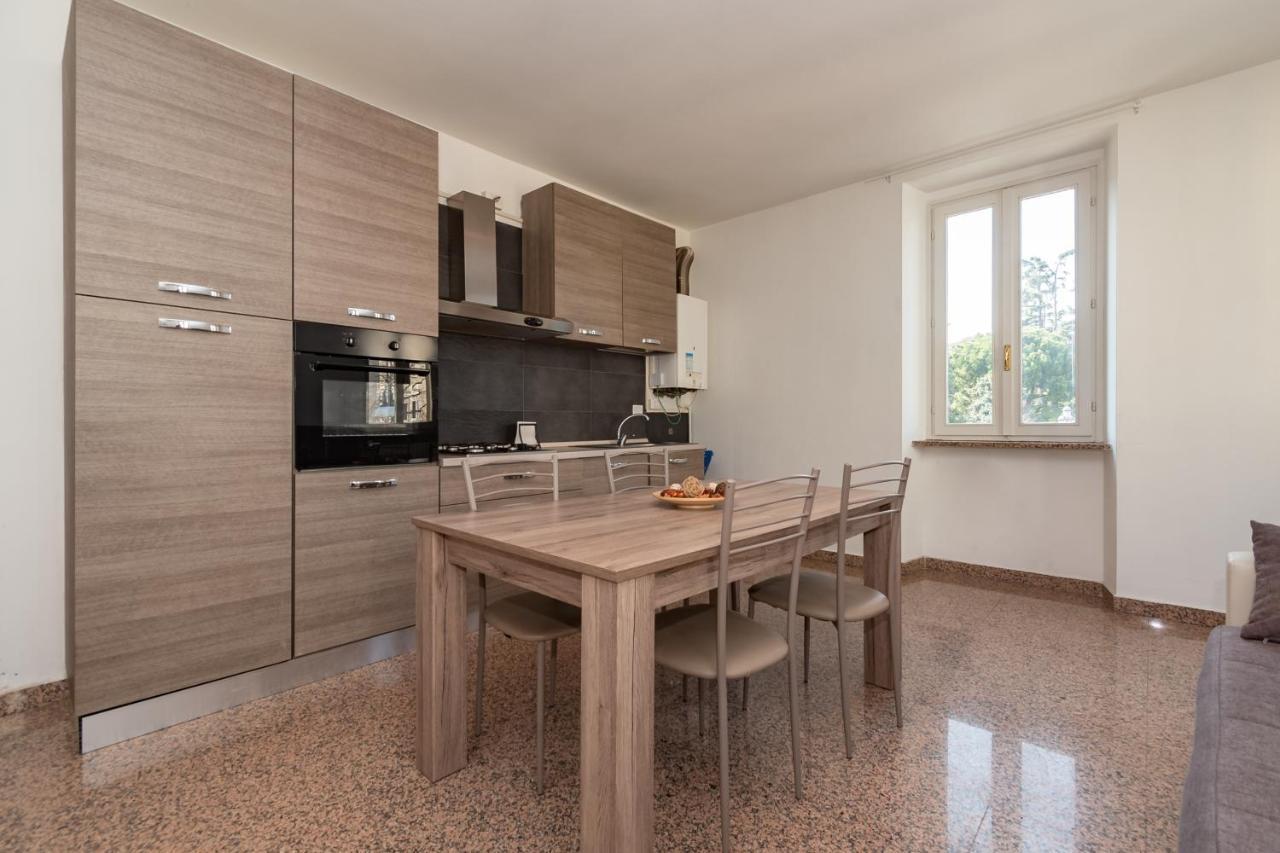 Appartamento Piazza Garibaldi - F&L Apartment Бреша Екстериор снимка
